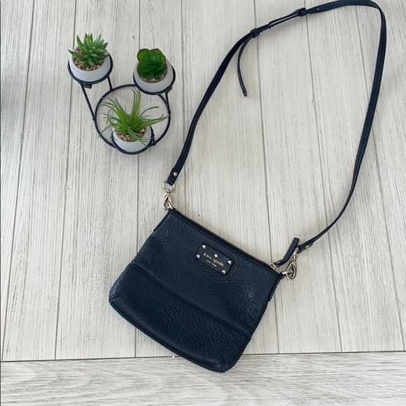 kate spade Handbags - Kate spade cross body purse